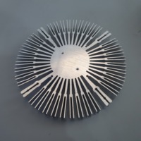 Dissipateur thermique en aluminium extrudé usiné CNC anodisé OEM pour refroidisseur de processeur