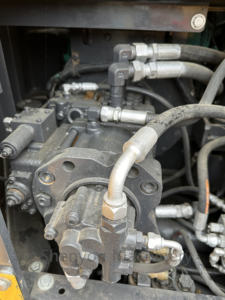 Pelleteuse d'occasion d'origine volvo ec140 volvo ec140d en vente avec de faibles heures de travail bon marché volvo140 en bon état - Product Image 4