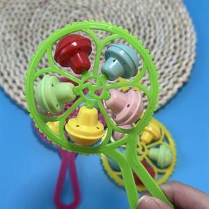 Sonajero para bebés, juguete educativo temprano, sonajero manual, juguete al por mayor de un o dos yuanes para vendedores ambulantes. - Product Image 1