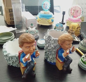 Posacenere personalizzato in resina artigianale fatto a mano sostenitori presidenziali posacenere testa Bobble Figurine Design <span class=keywords><strong>divertente</strong></span> regalo ideale per gli amici - Product Image 6
