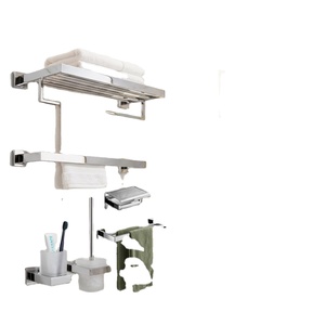 Ensemble de porte-serviettes mural moderne en acier inoxydable pour salle de bain avec étagère et porte-savon finition chromée - Product Image 1
