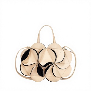 Design <b>Flower</b>-Shaped Zipper Shoulder Crossbody Bag Cute Pleated Handbag Womens Korean-Japanese Style Tanjing - Product Image 1