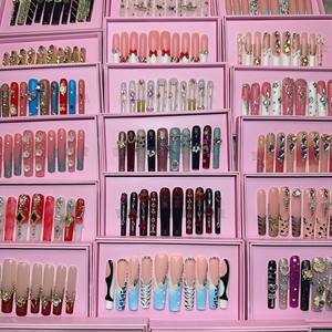 <span class=keywords><strong>Ongles</strong></span> artificiels de luxe à marque privée en ABS, forme cercueil super longue, style stiletto, faits à la main, à presser, couvrance totale, design français - Product Image 6