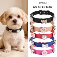 Collier pour animaux de compagnie Chat et Chien style dessin animé avec couronne en strass et nœud papillon, accessoire collier dans une boîte cadeau