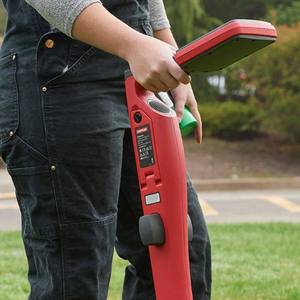 Kit Localizador de Servicios Subterráneos Amprobe UAT-505 para Cables y Tuberías, Rastreo Activo de 33 kHz, Medición de Profundidad hasta 20 pies - Product Image 3