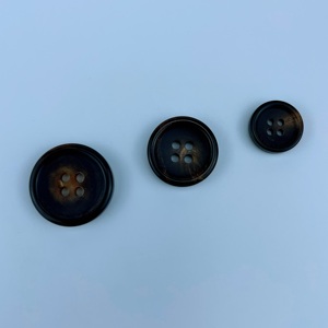 <span class=keywords><strong>Boutons</strong></span> de robe en polyester de haute qualité <span class=keywords><strong>pour</strong></span> hommes, revêtement de couture en corne naturelle fantaisie <span class=keywords><strong>pour</strong></span> chemises, habillage à tige de bouton en cristal rectangle - Product Image 5