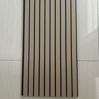 Panneaux de plafond imperméables et résistants à l'humidité, ignifuges, à rainures, pour salle de bain et décoration intérieure