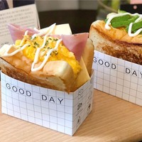 Boîte de sandwich à sandwich en papier kraft à emporter de qualité alimentaire jetable personnalisée en gros