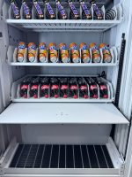 Nouvelle Arrivée Distributeurs Automatiques de Snacks Allemands en Gros Distributeurs de Boissons Gazeuses et de Sodas en Bouteille pour Intérieur avec Lecteur de Carte