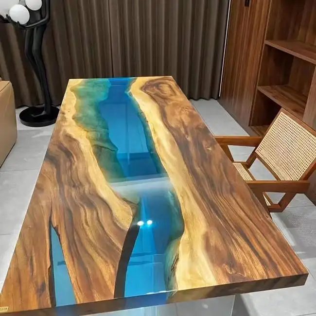 Fournisseur chinois de salle à manger Meubles commerciaux Table en résine époxy en bois massif pour restaurant