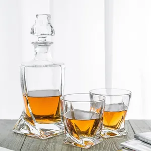 Moda kokteyl cam ve kurşunlu olmayan kristal viski Decanter 5 parça viski hediye seti