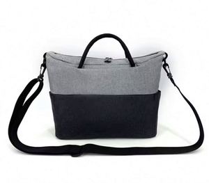 Muestra gratuita de bolso bandolera deportivo personalizado para portátil - Product Image 1