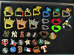 Fabricantes <span class=keywords><strong>Cazafantasmas</strong></span> duro al por mayor Logo Pins en blanco Solapa de metal Sombrero personalizado Pin esmaltado - Product Image 6