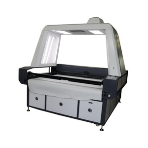 Cortadora Láser C2O Automática de Alta Velocidad para Prendas de Vestir, Textiles, Telas, Metal, Madera y Goma - Product Image 5