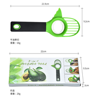 Multifunctionele 3-in-1 fruit- en groentetool, handmatig, van roestvrij staal en kunststof, avocado-snijder & -ontpitter met TPR-handvat