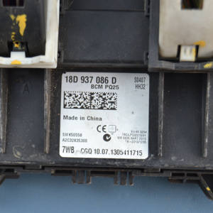 Unité de commande de carrosserie BCM <span class=keywords><strong>d</strong></span>'<span class=keywords><strong>occasion</strong></span> pour Jetta Polo <span class=keywords><strong>D</strong></span>émontage de voiture <span class=keywords><strong>d</strong></span>'<span class=keywords><strong>occasion</strong></span> Jetta Polo <span class=keywords><strong>Santana</strong></span> 18D937086D Module de commande de carrosserie - Product Image 3