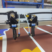 Machine de découpe laser numérique CO2 HIWIN 3 axes CNC refroidie par eau, haute précision, pour la découpe de formes complexes sur jouets, vêtements et broderies