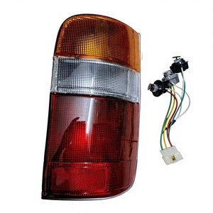 <span class=keywords><strong>Fanale</strong></span> <span class=keywords><strong>Posteriore</strong></span> OEM 8155095J10 per Toyota Hiace 1993-1994, Codice 212-1951 - Product Image 1