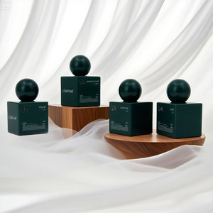 Vide Sertissage Joint 50ml/100ml Parfum Vaporisateur Bouteille De Parfum En Verre Bouchons Magnétiques Carré Vert Parfum Atomiseur 30ml/50ml Botol - Product Image 1