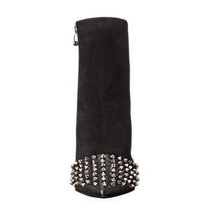 Bottes courtes à talons épais en daim souple pour femme, avec logo personnalisé, rivets et clous, coupe large taille 46, pour grandes pointures - Product Image 4