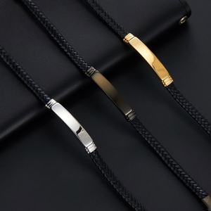 Pulsera de Hombre Personalizada de Acero Inoxidable 316L, Grabada, Chapada en Oro de 14k y 18k, con Cadena de Eslabones y Cuero - Product Image 3