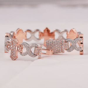 Pulsera de Eslabones Cubanos de Lujo con Moissanita VVS en Plata de Ley 925 con un Brillo Excepcional y un Estilo Elegante - Product Image 2