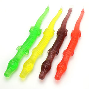Bandes de gelée à sucer en forme de crocodile 3D dans un panier - Product Image 3