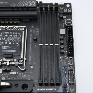 เมนบอร์ด ROG Strix Z790-E Gaming WiFi D5 LGA1700 (รองรับ Intel รุ่นที่ 14/13/12) ATX (รองรับ DDR5, PCIe 5.0, LAN 2.5Gb, ช่องเสียบ M.2 5 ช่อง) - Product Image 6