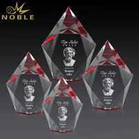 Edelsteenrode Kristallen Diamanten Trofee 3D Lasergravure Award voor Verkoopkampioen Op Maat Gegraveerd K9 Glas Prijs