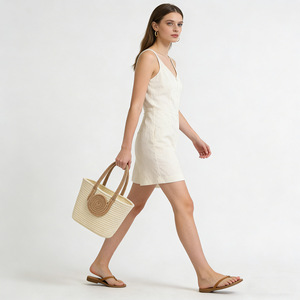 Sac seau tressé en paille couleur unie pour femme, sac de plage, usage quotidien, Printemps 2026 - Product Image 4