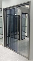 Pintu Geser Aluminium Single-Qi Ping 2+1 Interlock Satu Arah Permukaan Interior Modern Finishing Modern Kaca Tempered Berlapis Ganda