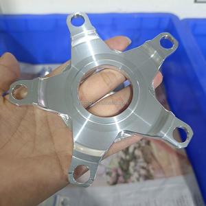 Usinage de tour CNC pour le matériel métallique Pièces en aluminium Précision non standard avec service combiné de tournage et de fraisage - Product Image 2