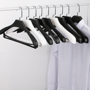 Cintre de haute qualité en plastique à épaules larges, en velours floqué, pour manteaux, vestes, costumes et pantalons, avec barre transversale - Product Image 3