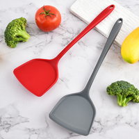 Vente chaude Accessoires de cuisine résistants à la chaleur Outil de cuisson antiadhésif Turner Silicone Turner