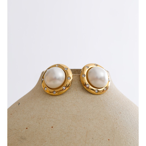 JINYOU 7230 <span class=keywords><strong>Orecchini</strong></span> Vintage in Acciaio Inossidabile Placcato Oro con Perle e Zirconia Cubica, <span class=keywords><strong>Orecchini</strong></span> a Perno Rotondi per Donna - Product Image 2