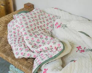 Edredón estampado de bloque de mano étnico de algodón Jaipuri indio, edredón estampado de bloque de mano hecho a mano para uso doméstico y hotelero - Product Image 6