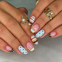 Faux Ongles à Presser 30 Pièces Vente en Gros Logo Personnalisé Couverture Complète Acrylique Amande Cercueil French Cat Eye Kit de Nail Art Fournisseur