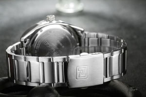 นาฬิกาข้อมือควอตซ์หรูหราสำหรับนักธุรกิจ รุ่น 9038 ตัวเรือนสแตนเลสกันน้ำ พร้อมปฏิทิน สำหรับผู้ชาย - Product Image 5