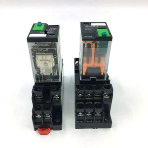 รีเลย์แบบเสียบขนาดเล็กของผู้จัดจำหน่ายดั้งเดิม 24VDC รุ่น RXM3AB2BD RXZE2S111M รีเลย์แบบเสียบปลั๊ก - Product Image 4