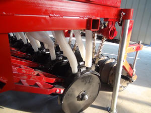 Semoir à <span class=keywords><strong>blé</strong></span> tracté 24 rangs haute efficacité pour céréales, <span class=keywords><strong>blé</strong></span>, soja – Machine agricole sortie d'usine - Product Image 6