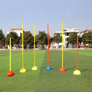 Conos de Entrenamiento de Fútbol - Postes de Dribleo y Banderines de Esquina para Ejercicios de Agilidad, Entrenamiento de Slalom y Práctica de Partidos - Product Image 1