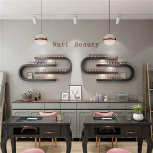 Moderno Exhibidor de Esmalte de Uñas Minimalista en Blanco y Negro para Montar en la Pared - Product Image 5