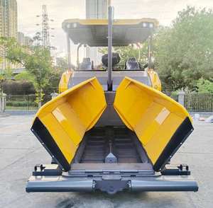 Expédition rapide : Finitionneuse d'asphalte, épandeur d'asphalte, règle télescopique hydraulique de 9 m de largeur RP905 - Product Image 1