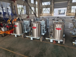 Machine de marquage manuelle intégrée avec préchauffeur de peinture et applicateur de marquage routier Showway Thermoplastic Premelt Handliner R - Product Image 5