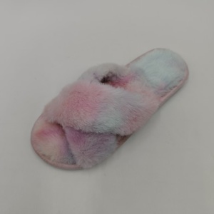 Pantoufles en fourrure fantaisie et confortables pour femmes et filles, personnalisées, colorées, douillettes, moelleuses, en peluche, pour l'hiver - Product Image 4