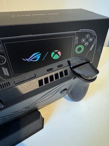 Consola de Videojuegos Portátil As Us Ally X Z2 de 7 Pulgadas, 120hz, FHD, con Windows 11, 24GB+1TB, para Juegos Retro - Product Image 4