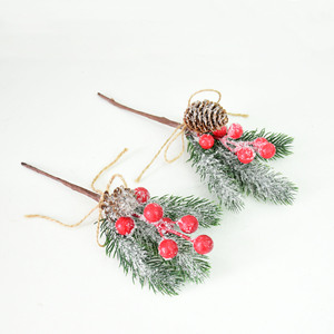 Adornos Navideños Luo Tide, Ramas de Pino Simuladas con Bayas y Agujas de Pino, Decoración Navideña de Estilo Europeo, Hechos a Mano, 6 Piezas - Product Image 3