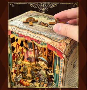 Vintage <span class=keywords><strong>en</strong></span> <span class=keywords><strong>bois</strong></span> assemblé livre Nook <span class=keywords><strong>Kit</strong></span> <span class=keywords><strong>clé</strong></span> suivi bricolage poupée Housel jouets faits à la <span class=keywords><strong>main</strong></span> livre Nook <span class=keywords><strong>maison</strong></span> de poupée pour les filles - Product Image 6