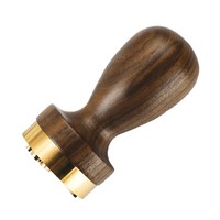 Nouveau tampon à glace personnalisable en bois de noyer moderne et écologique pour bars, tête de tampon de 4 cm de qualité alimentaire + poignée avec logo