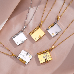 Collar con Colgante <span class=keywords><strong>de</strong></span> Libro <span class=keywords><strong>de</strong></span> Cartas <span class=keywords><strong>de</strong></span> <span class=keywords><strong>Amor</strong></span> Grabado en Acero Inoxidable, Estilo Europeo Americano, Chapado en Oro <span class=keywords><strong>de</strong></span> 18K, Diseño Minimalista <span class=keywords><strong>para</strong></span> Mamá - Product Image 1